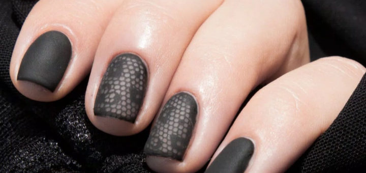 Черный матовый лак для ногтей